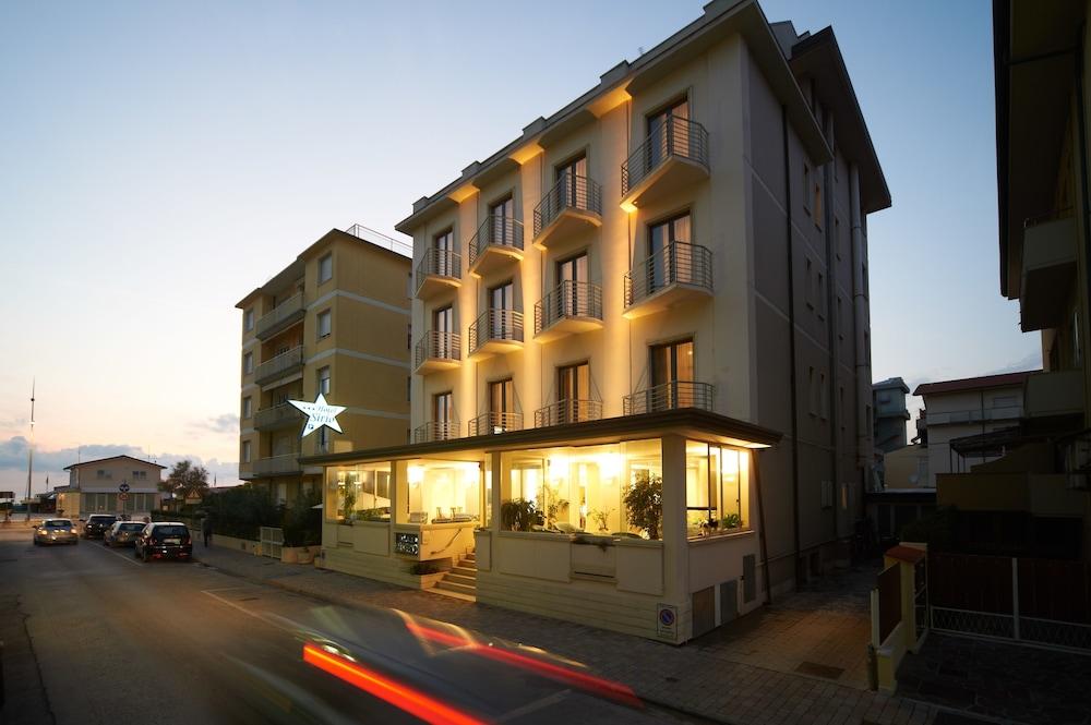 Hotel Sirio Lido di Camaiore Exterior foto